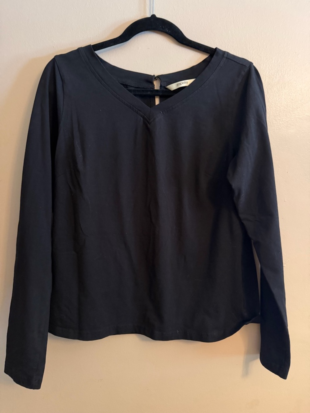 Zapelle Black V-Neck Long Sleeve Tee